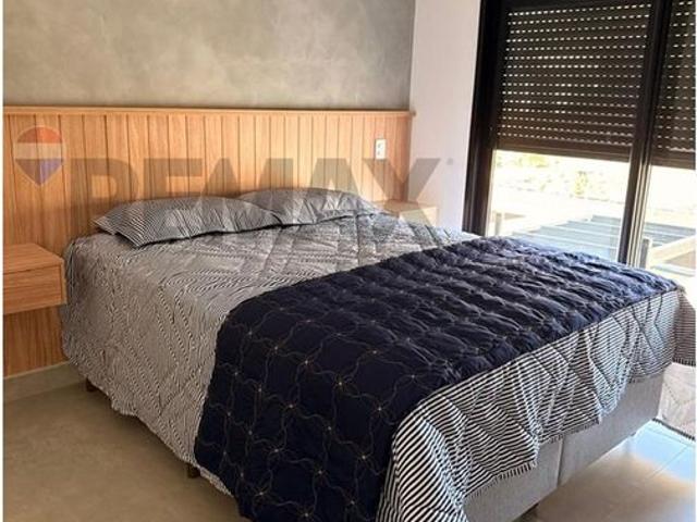 Linda casa disponível para locação em condomínio a apenas 50 metros da praia em Juquehy