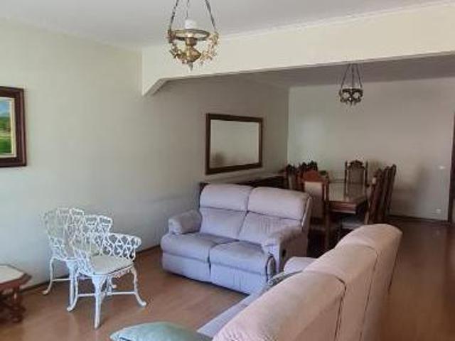 Linda casa em Morungaba a venda com porteira fechada