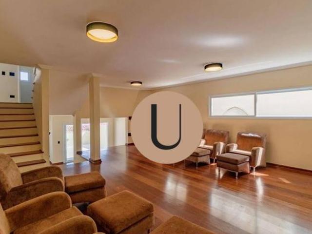 Linda Casa em Alphaville