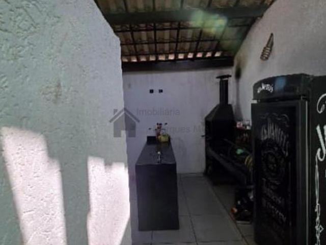 LINDA CASA EM LAGOA SANTA EM Ã?TIMA LOCALIZAÃ?Ã?O COM 4 VAGAS DE GARAGEM, GRANDE QUINTAL E AREA GOU
