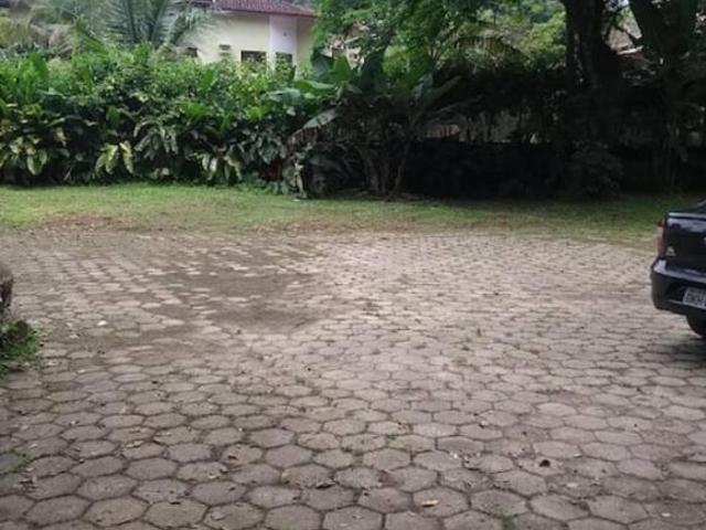 Linda casa em Pauba com amplo terreno