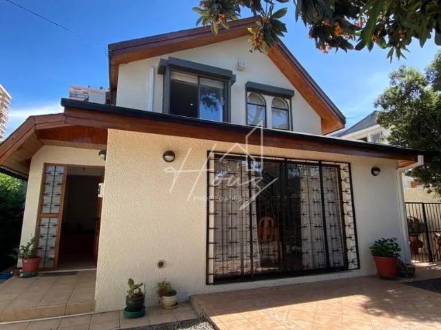 Linda casa en arriendo zona tranquila tomas moro las condes