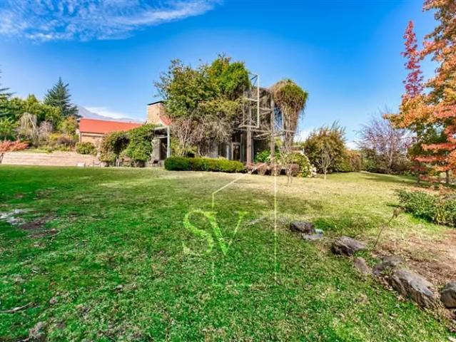 Linda casa en condominio Arboretum, 4000 mts2 de terreno | 5 dormitorios por 24000.00 en Peñalolén
