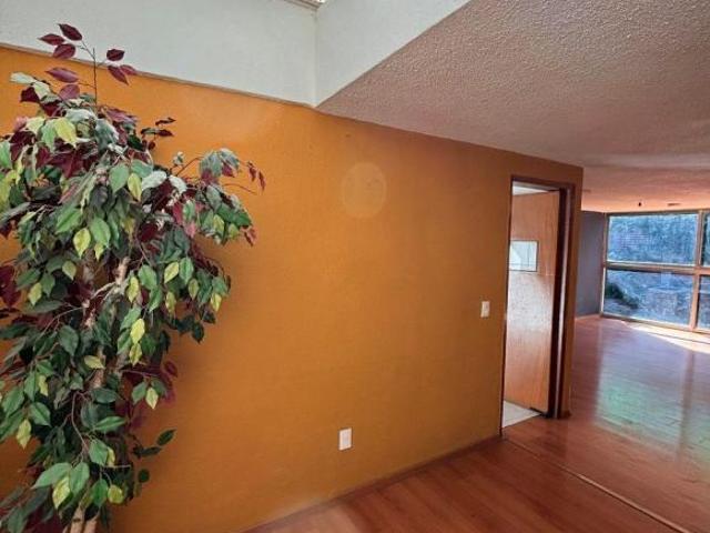 Linda casa en condominio de solo 6 casas parte baja de las aguilas