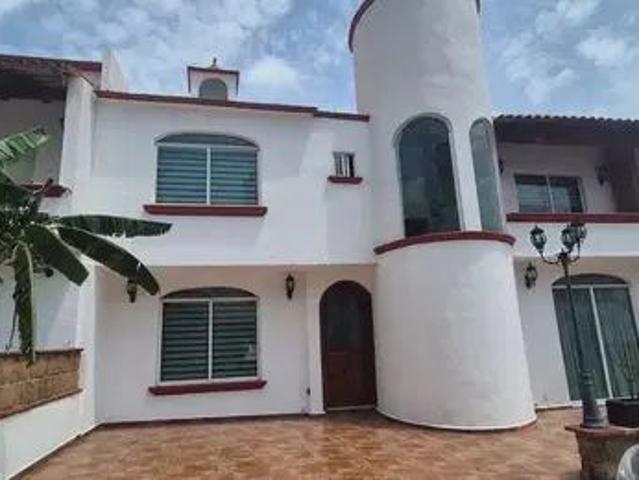 Linda Casa En Condominio Tranquilo Techos Bóveda Catalana