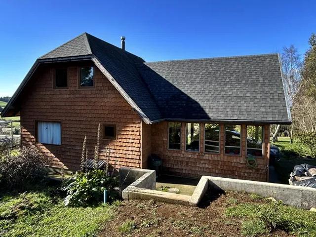 Linda Casa En Terreno Grande Con Hermosa Vista