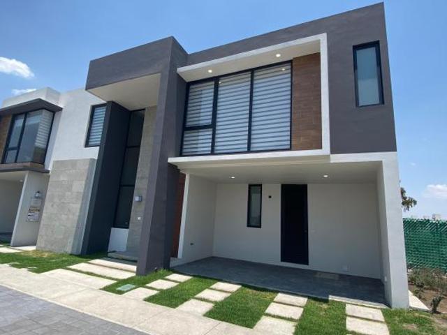 LINDA CASA EN VENTA NUEVA RESIDENCIAL AEROPUERTO a 35 min CDMX SANTA FE TOLUCA