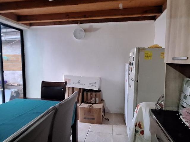 PROPIEDAD EN VENTA, INCLUYE PANELES SOLARES, SOLEADA