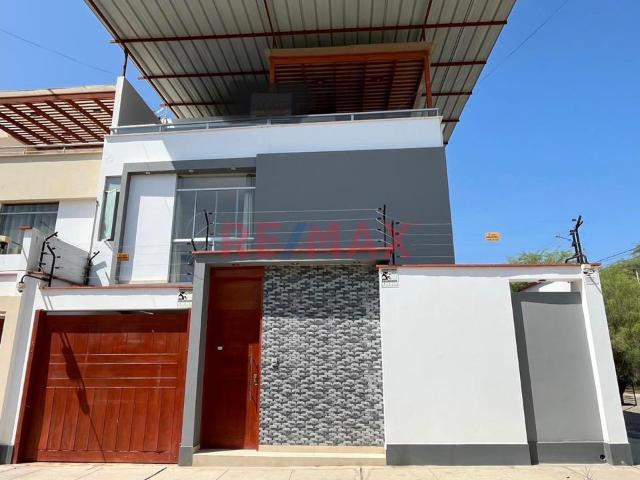 Linda Casa En Venta En Urb Miraflores Country Club
