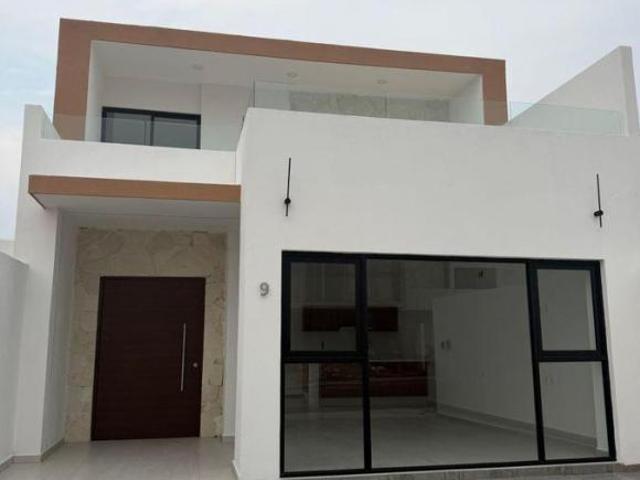 Linda casa en venta Lomas del Mediterráneo