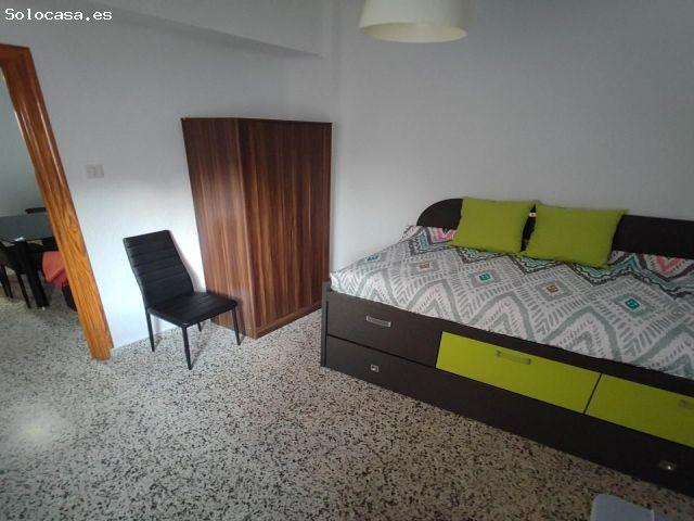 ? Linda Casa Independiente de 3 Dormitorios | Zona Realejo | Ref: DLR 293