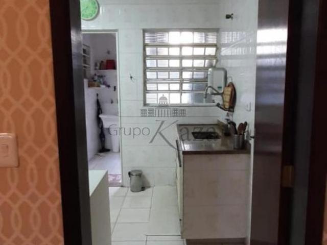 LINDA casa Jardim Emília Jacareí 125m² 2 Dormitórios sendo uma suíte