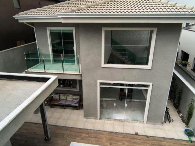 LINDA CASA PARA VENDA CONDONIMIO NEW VILLE