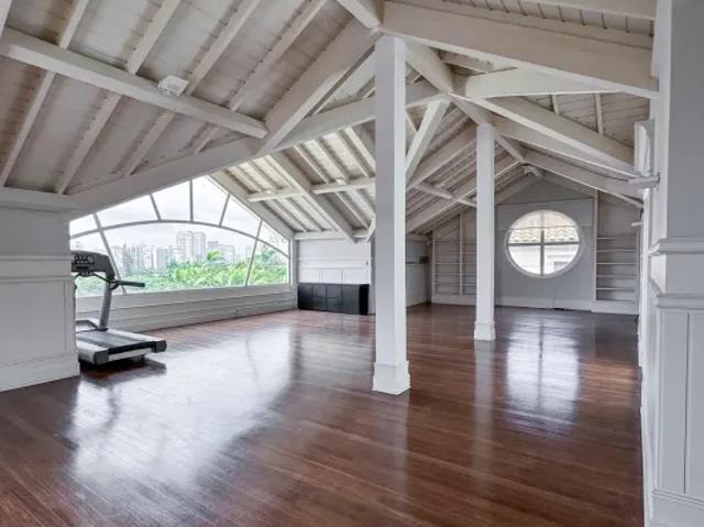 Linda casa para venda tem 815 metros quadrados com 4 quartos em Jardim Everest São Paulo SP