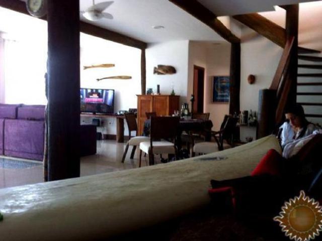 Linda casa pé na areia casa principal mais três chalés, Praia do Engenho aceita permuta !