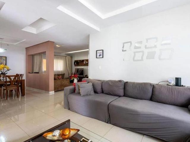 Linda casa pronta pra morar em São Jose dos Campos SP
