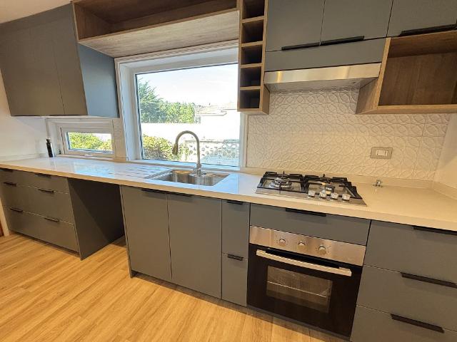 LINDA CASA RECIÉN REMODELADA CON EXCELENTE CONECTIVIDAD