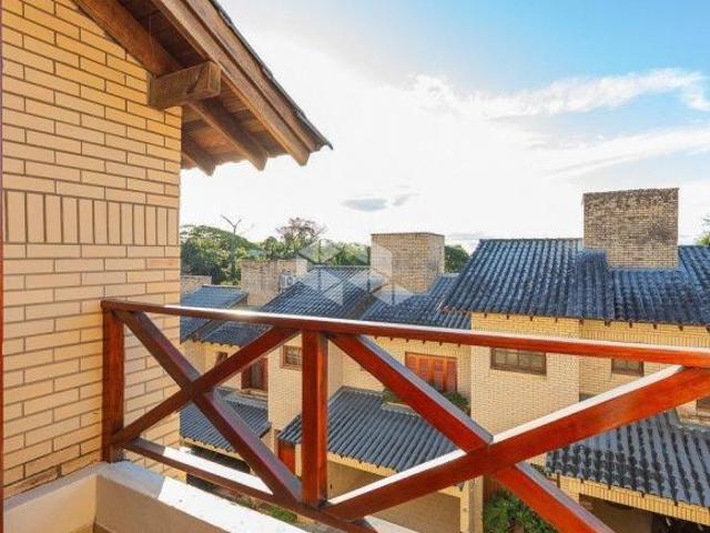 Linda casa reformada em condomínio com 140 m² e 3 quartos à venda no bairro Santa Tereza