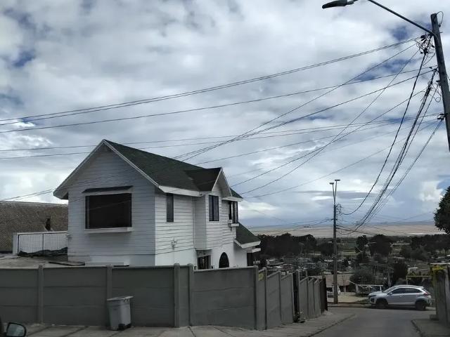 Linda Casa Solida Con Vista Llolleo