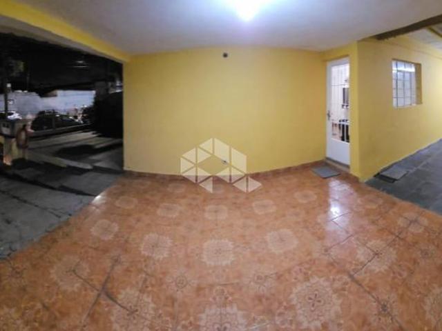 Linda casa térrea: 4 dorms e 6 vagas na Zona Norte de São Paulo!