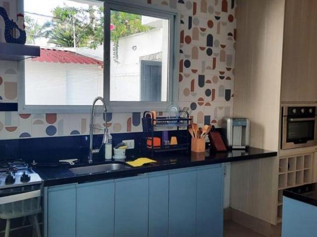 LINDA CASA TÉRREA BOLSÃO DE INTERLAGOS