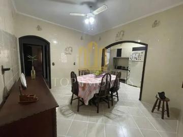 Linda Casa térrea de lote inteiro Localizada no Bosque dos Eucaliptos 3 dormitorios Suite Churrasque