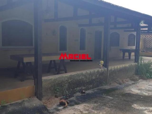 linda chacara no bairro Capuava, com 2000 m² e uma linda casa, tem escritura registrada