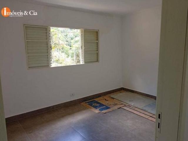 Linda Chácara com 3 Dormitórios à Venda em Atibaia