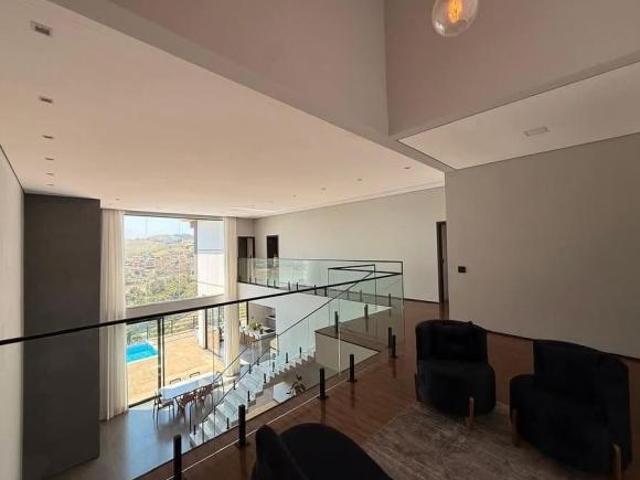 LINDA CHÁCARA, VISTA PANORAMICA PARA A REPRESA, COM CASA MODERNA E ACONCHEGANTE, NO CONDOMÍNIO P