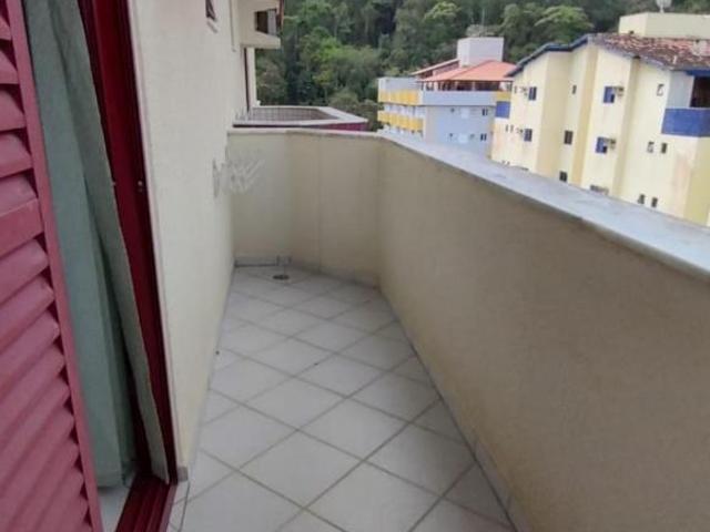 Linda cobertura com 03 dorms, sendo 02 suítes, solarium com espaço gourmet e vista pro Mar ! 02 va