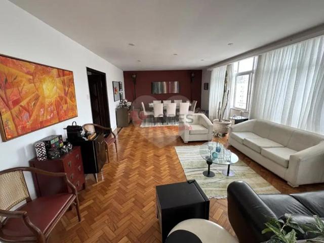 Linda cobertura duplex 400m² 2 salas 5 quartos 2 suítes ambientes amplos terração com churrasqueira