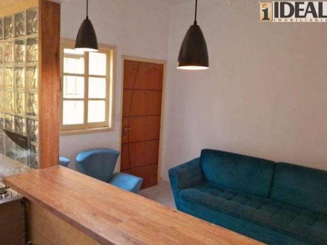 Linda e aconchegante casa na Guilhermina Praia Grande a 400 mts da praia.02 quartos 01 suite,tota