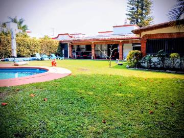 LINDA, RENTA FIN DE SEMANA, UNA PLANTA, 5 RECÁMARAS, AMPLIO JARDÍN, PRECIOSA VISTA AL CAMPO DE GOLF