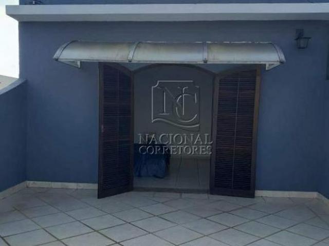 Linda sobrado para venda na Vila Camilopolis, 204 m² de área construída, terreno