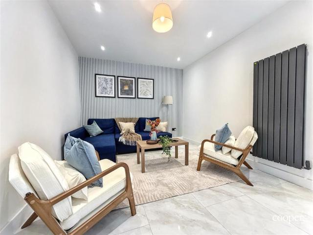 Linden Avenue, Ruislip, HA4