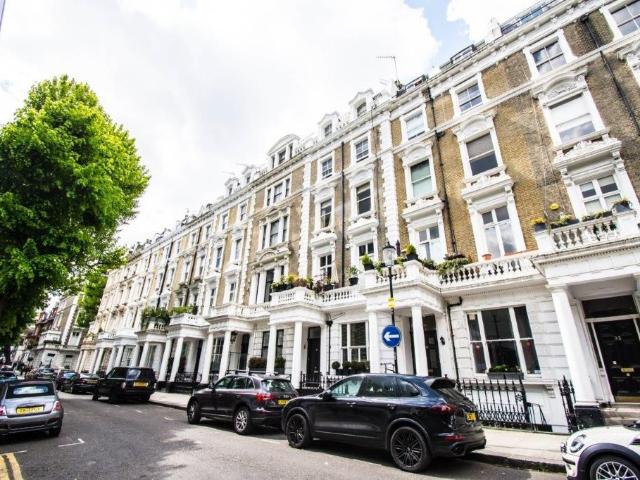 Linden Gardens, Linden Gardens, Notting Hill Gate, London W2, Studio to rent, £1,517 pcm | PrimeLocation