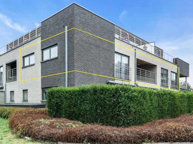 LINDEN Groot appartement met 3 slaapkamers + dubbele garag