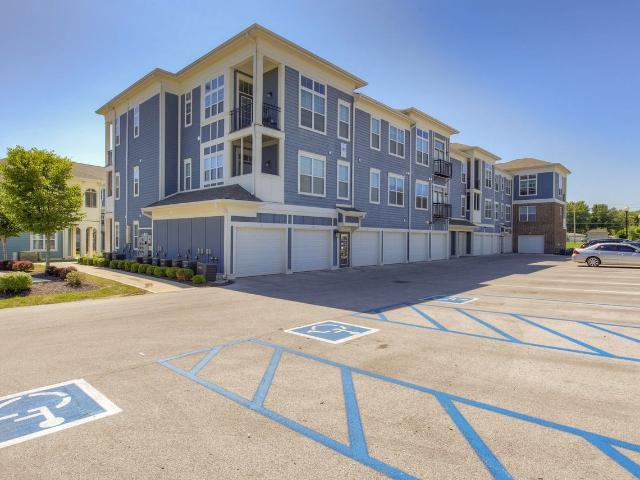 LINDEN SQUARE 2 Bedroom Apartment for Rent at 1070 Cobblestone Dr, Indianapolis, IN 46234
