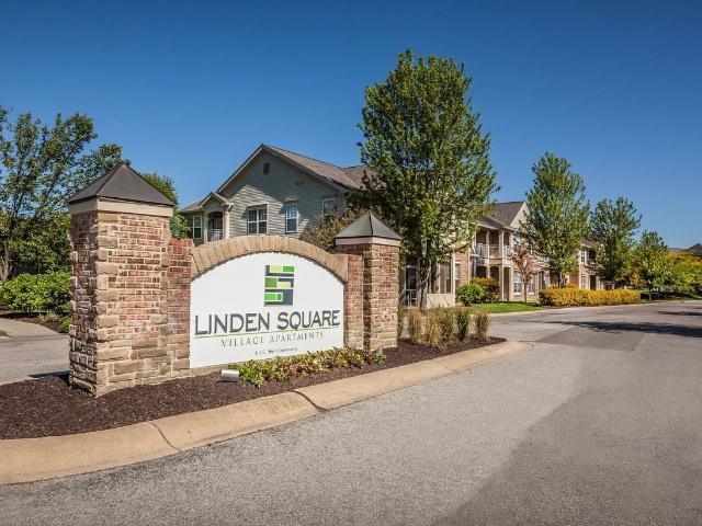 LINDEN SQUARE 2 Bedroom Apartment for Rent at 1070 Cobblestone Dr, Indianapolis, IN 46234