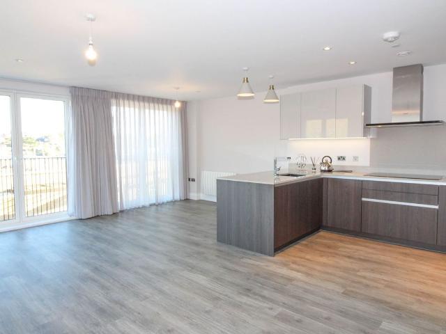 Linden Park Road, The Potteries Linden Park Road TN2, 2 bed property to rent, £2,500 pcm | PrimeLocation