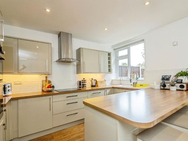 Linden Road, Bognor Regis PO21, 4 bed terraced house to rent, £1,750 pcm | PrimeLocation
