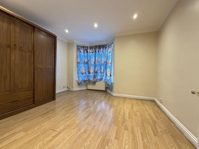 Linden Road, Gillingham ME7, 4 bed end terrace house to rent, £1,750 pcm | PrimeLocation