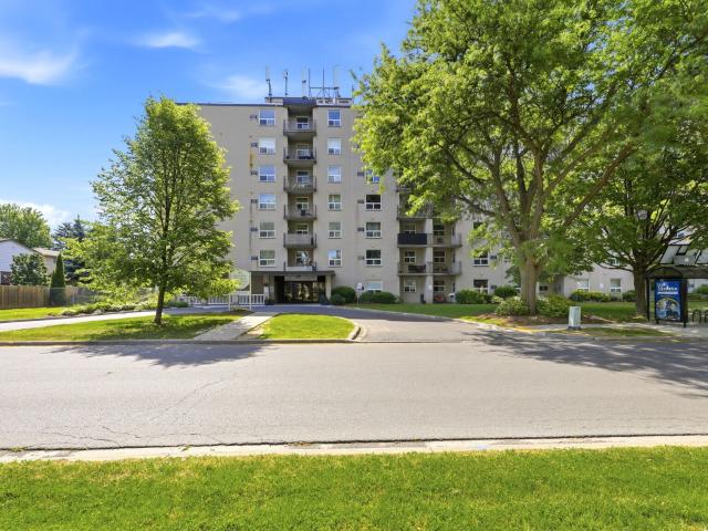 Linden Tower Apartments 2 Bedroom Apartment for Rent