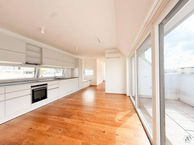 Lindengasse Exklusive Dachgeschoßwohnung mit 2 Terrassen & Klima