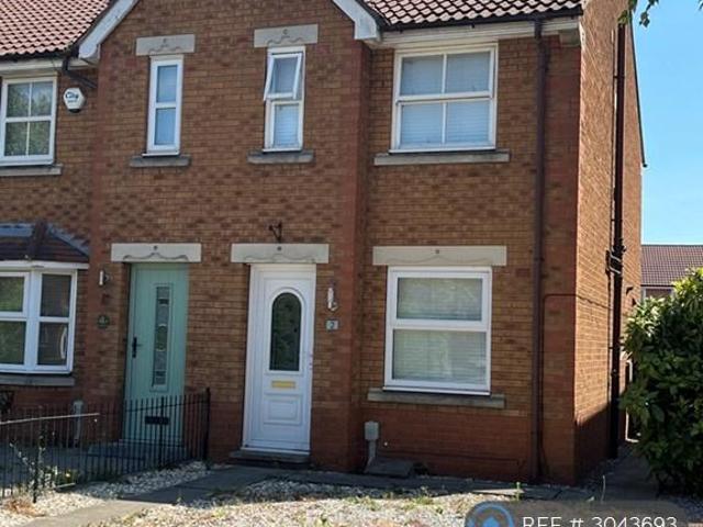 Lindengate Avenue, Hull, HU7 2 bed semi detached house to rent £850 pcm £196 pw