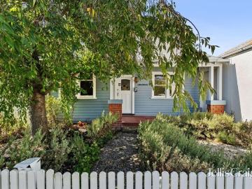 'Lindenmere' Period elegance meets relaxed modern living