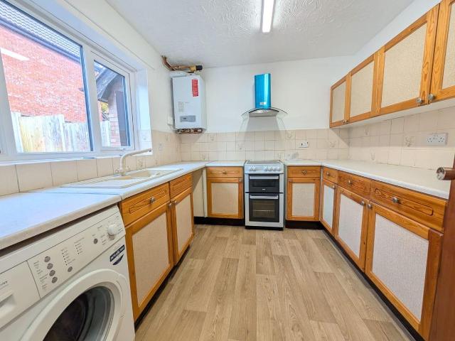 Lindford Drive, Norwich NR4, 3 bed terraced house to rent, £1,600 pcm | PrimeLocation