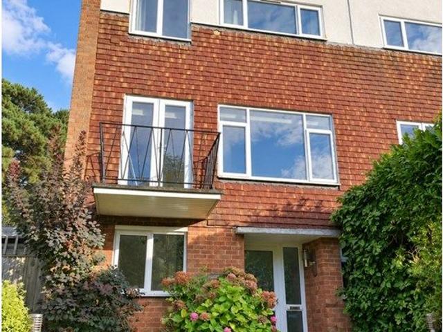 Lindfield Garden, Guildford GU1, 6 bed semi detached house to rent, £4,000 pcm | PrimeLocation