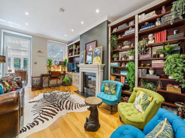 Lindfield Gardens, Hampstead, London NW3 4 bed ground floor flat to rent £6,500 pcm £1,500 pw