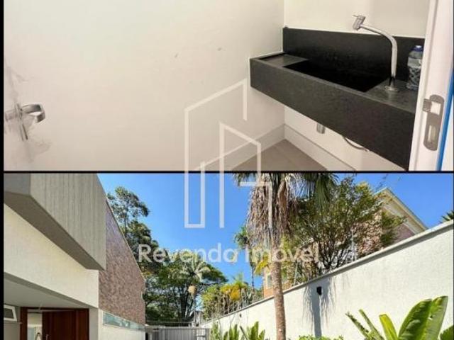 Lindíssima Casa 3 Suítes 3 Vagas em Condomínio Alto da Boa Vista!